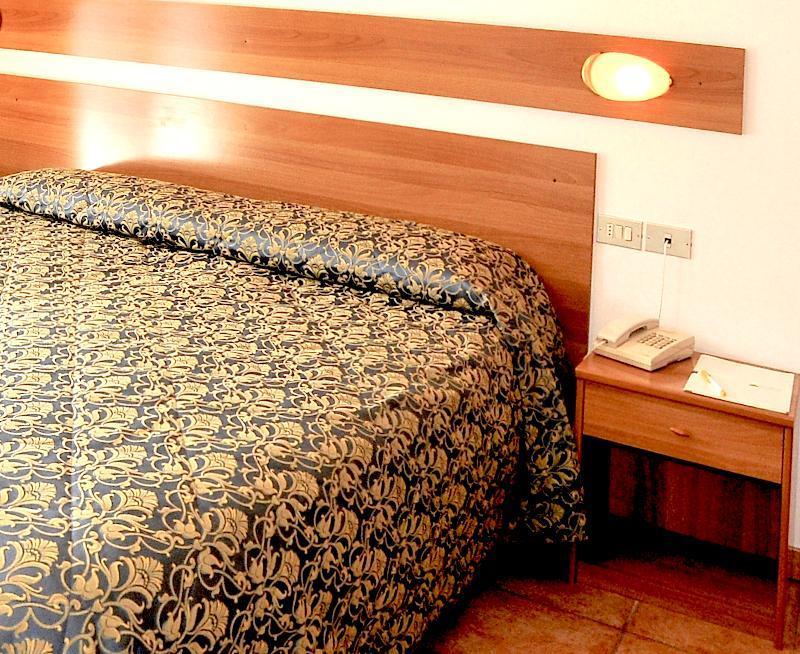Hotel Alpen Andalo Extérieur photo
