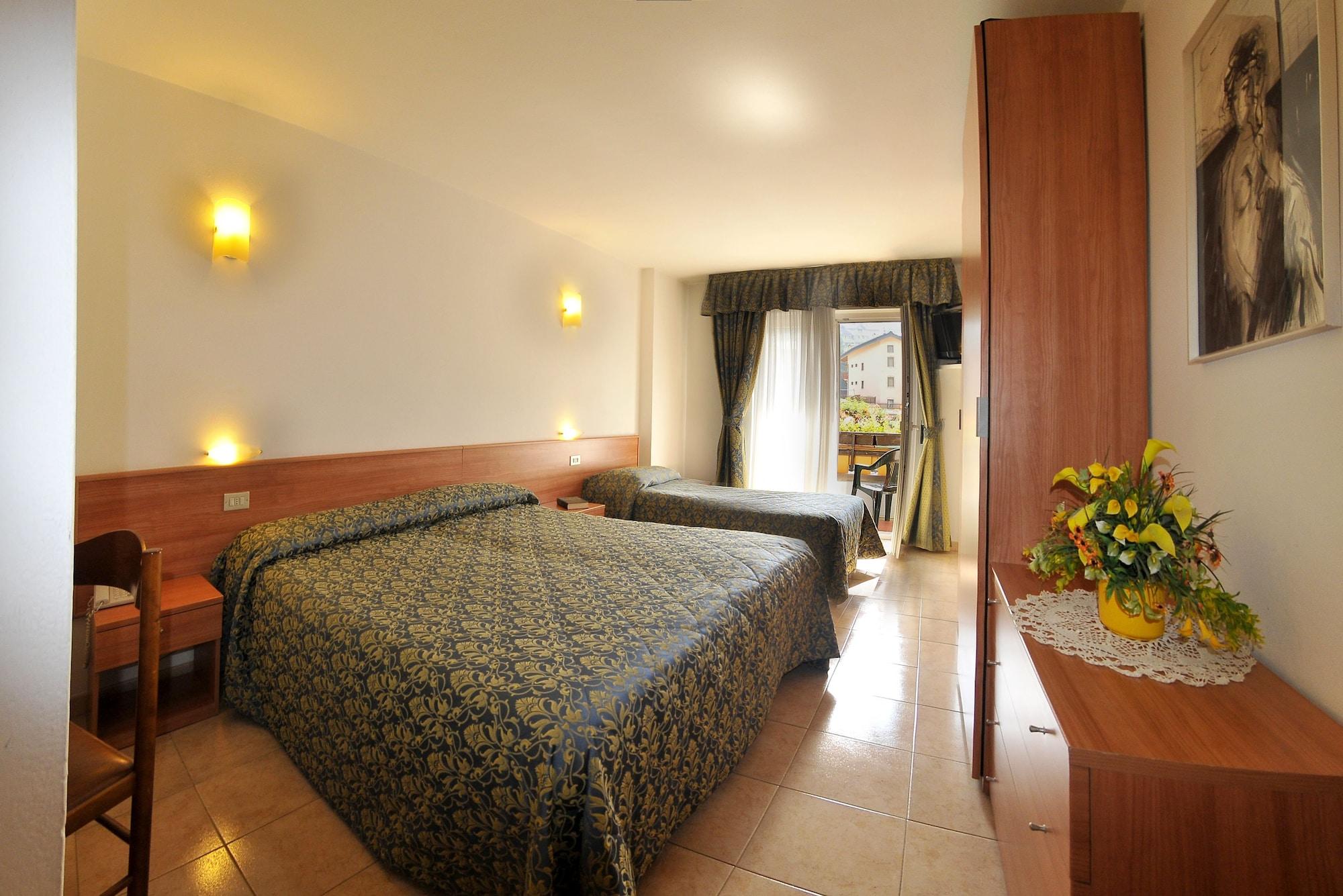 Hotel Alpen Andalo Extérieur photo