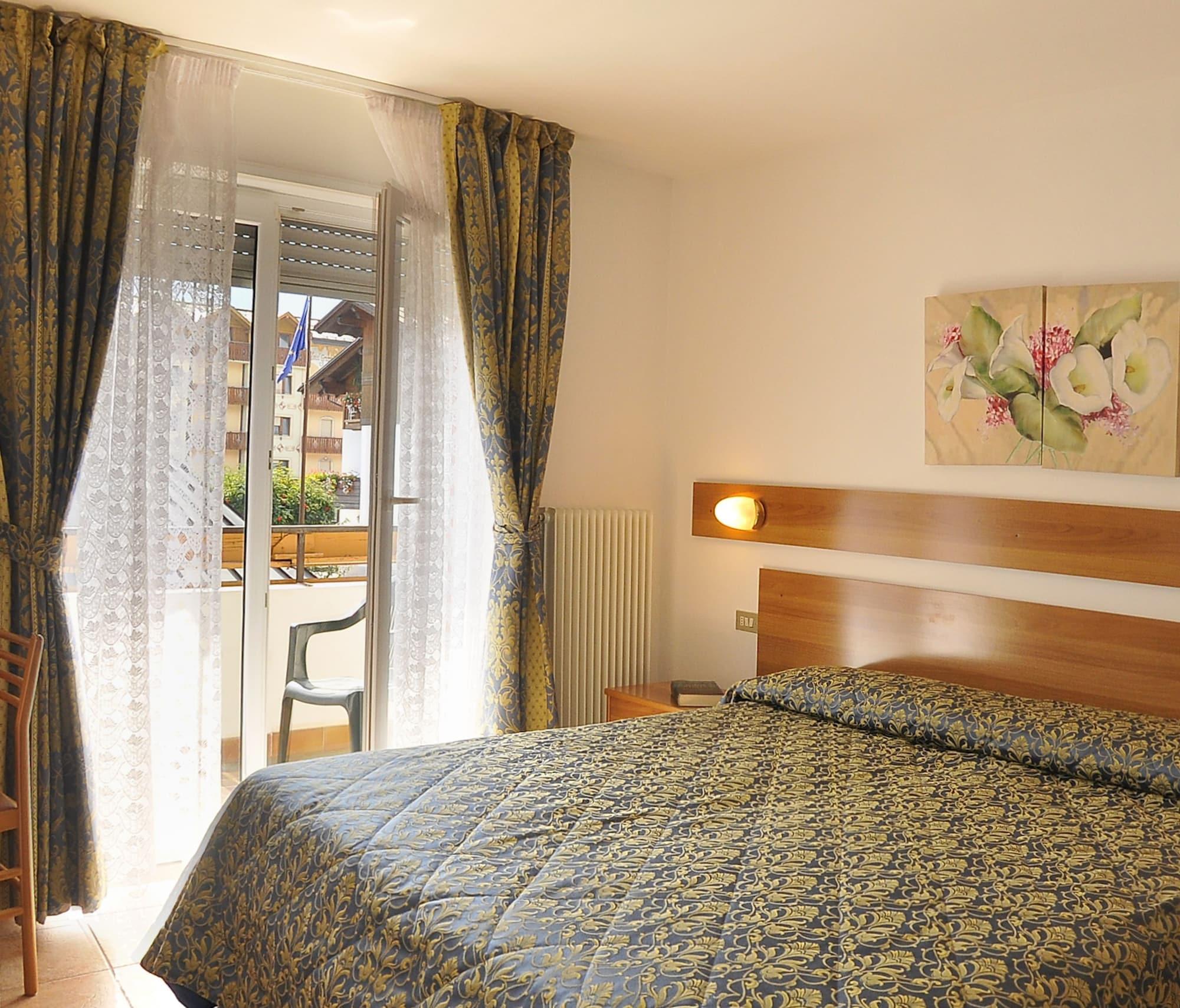 Hotel Alpen Andalo Extérieur photo