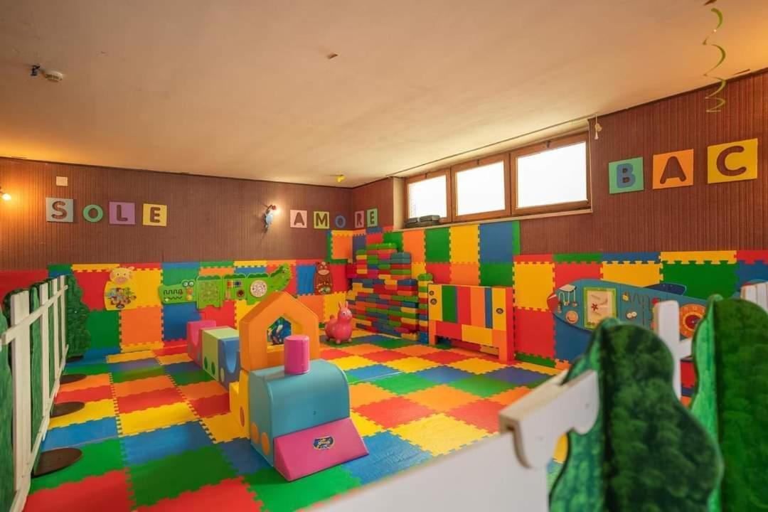 Hotel Alpen Andalo Extérieur photo
