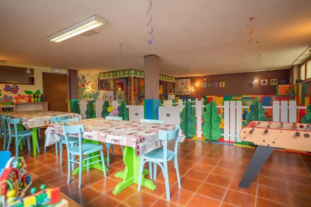 Hotel Alpen Andalo Extérieur photo